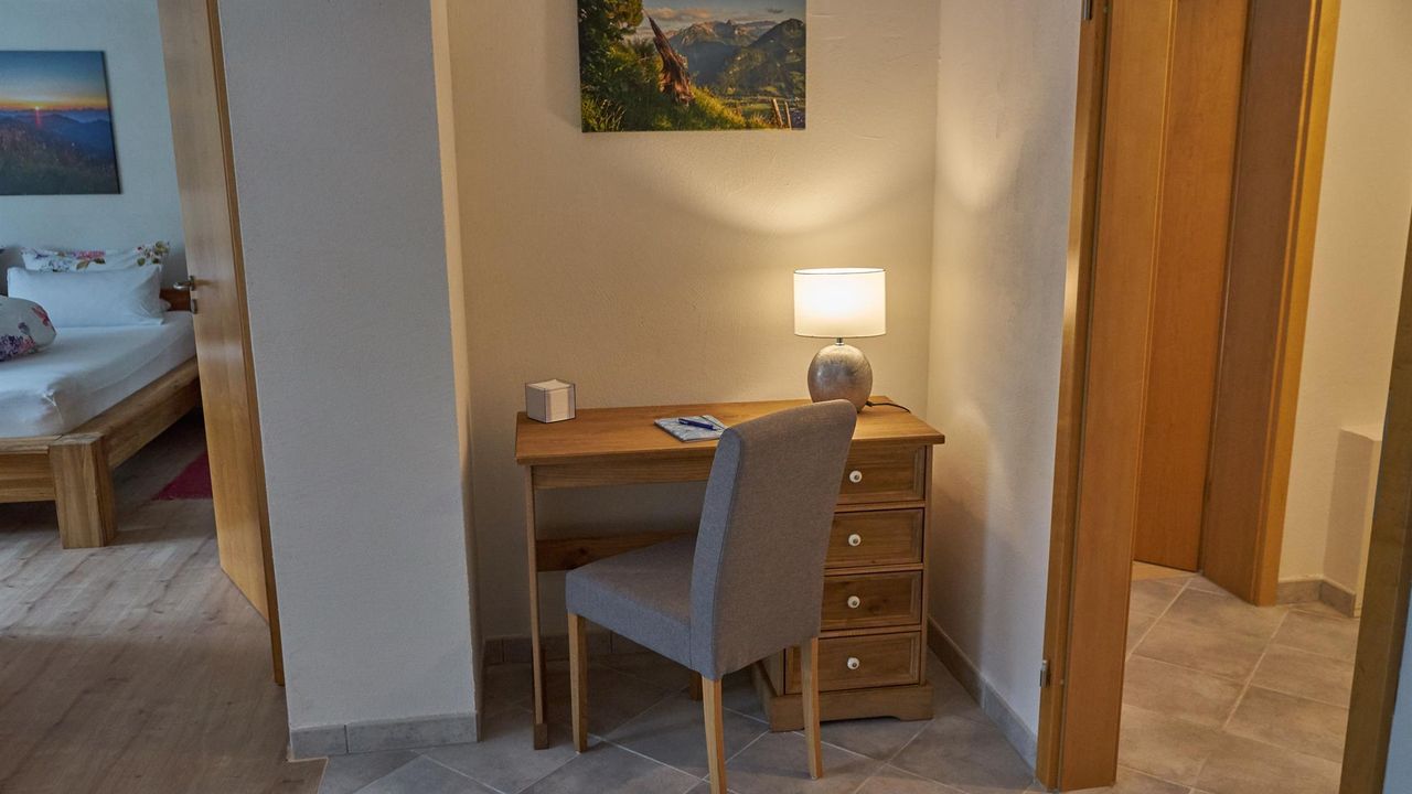 Arbeitsplatz Hirsch Arbeitsplatz Hirsch